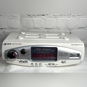 Under Cabinet Radio/Alarm Clock